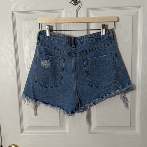Signature 8 Blue Jean Shorts Distressed Cut-Off Style size medium - Picture 3 of 3